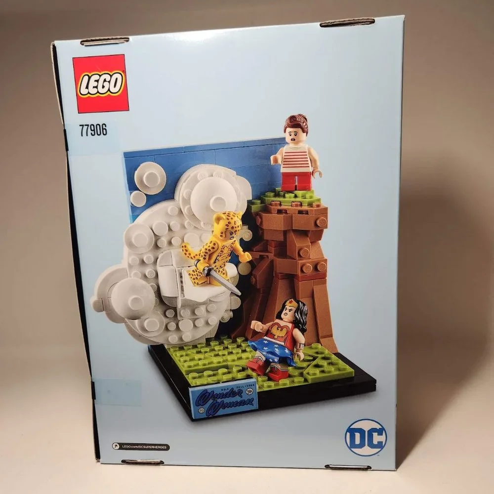 SEALED RETIRED LEGO DC Comics Wonder Woman 77906 SDCC Exclusive Wonder Woman